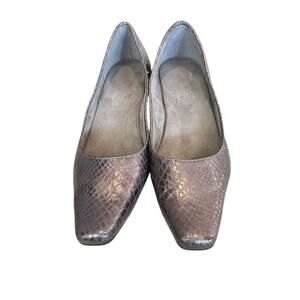 Aerosoles Women's Gray Block Heel Pumps Size 8 Closed Toe Casual